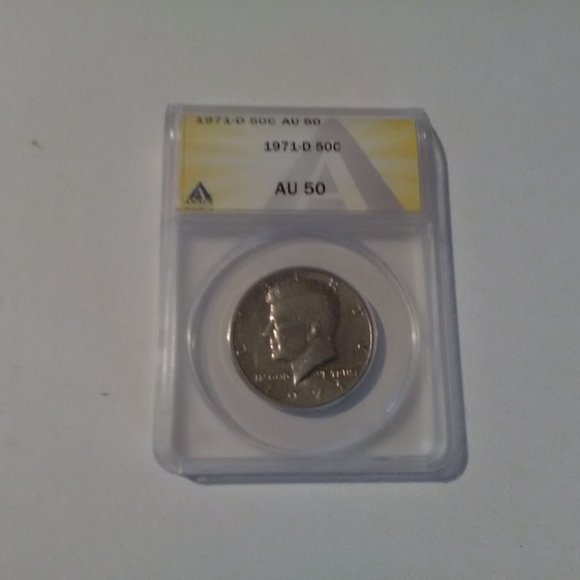 1971 D Rare Half Dollar - Picture 1 of 4